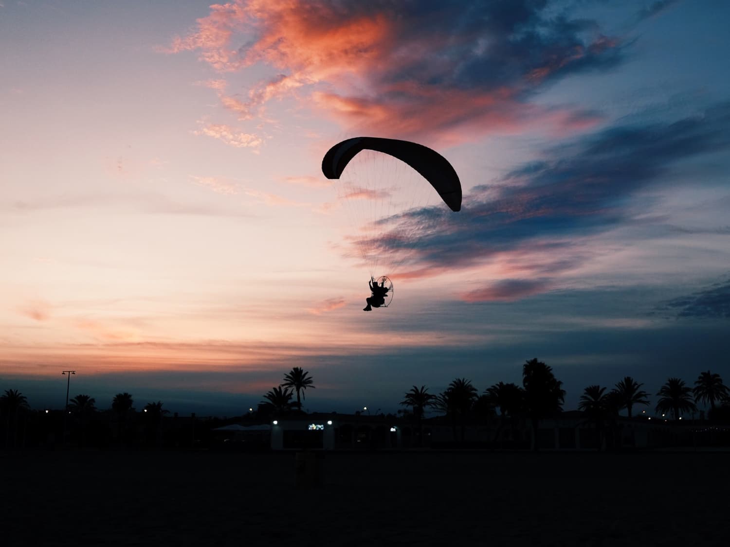 La experiencia del vuelo en parapente una forma única de conectar con el cielo